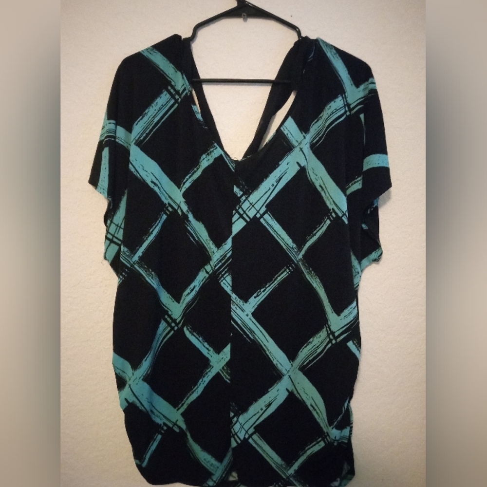 Lavish Plus Black and Teal paintbrushed design
